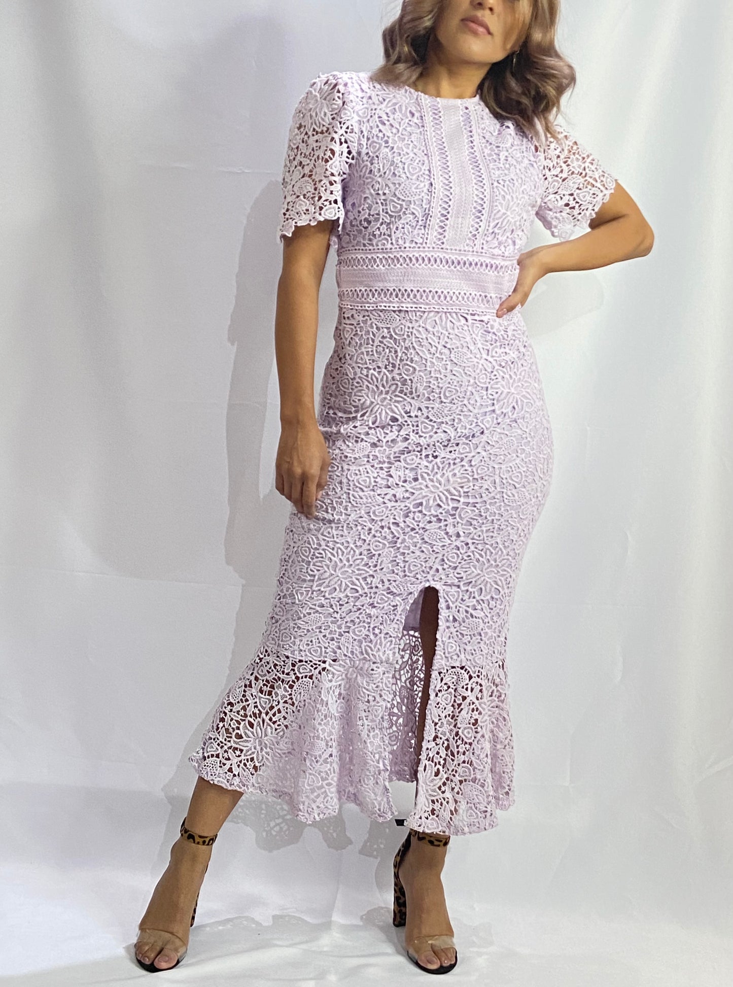 VESTIDO DE GUIPUR COLOR LILA 💜