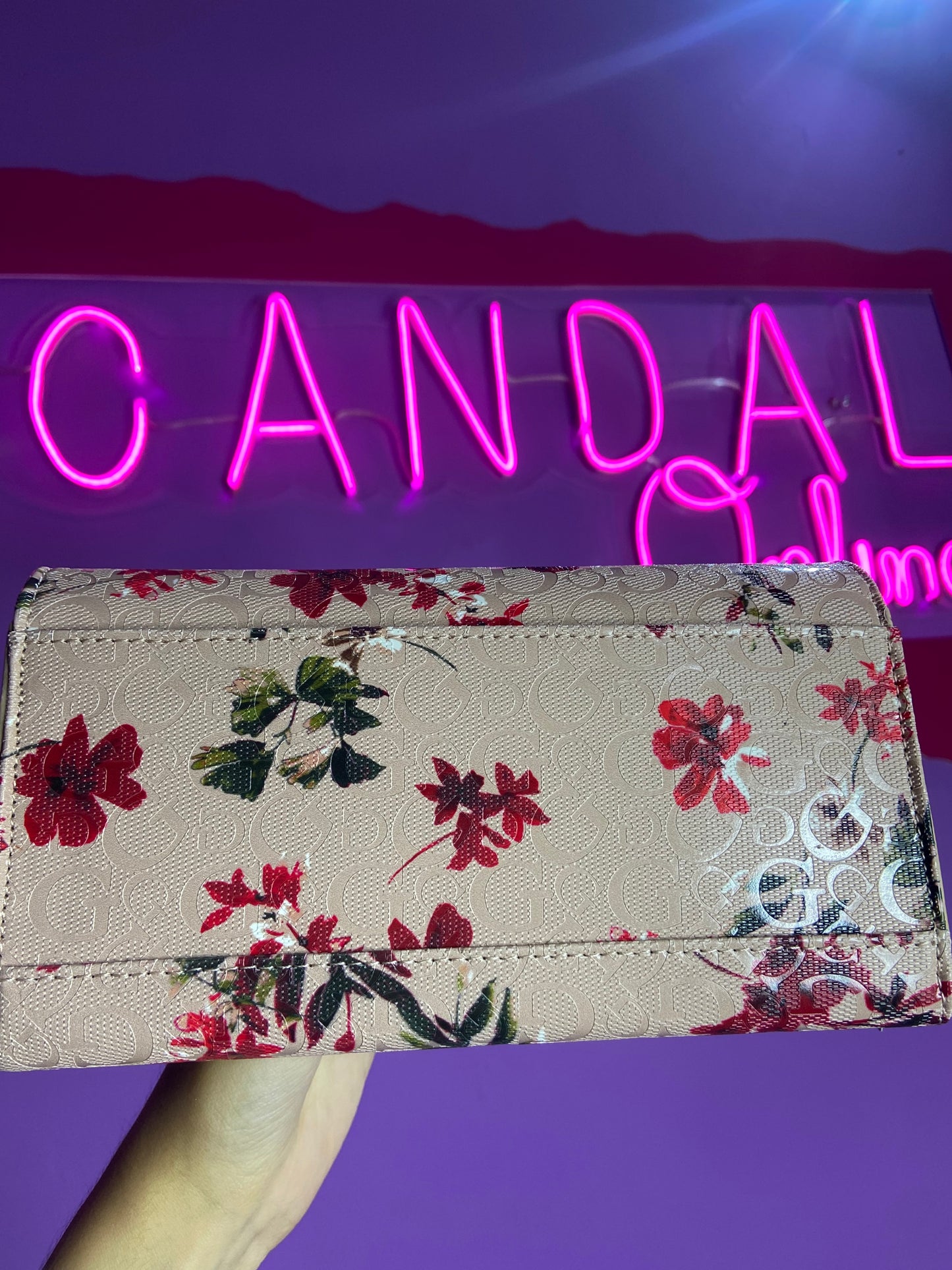 CARTERA GUESS FLORES