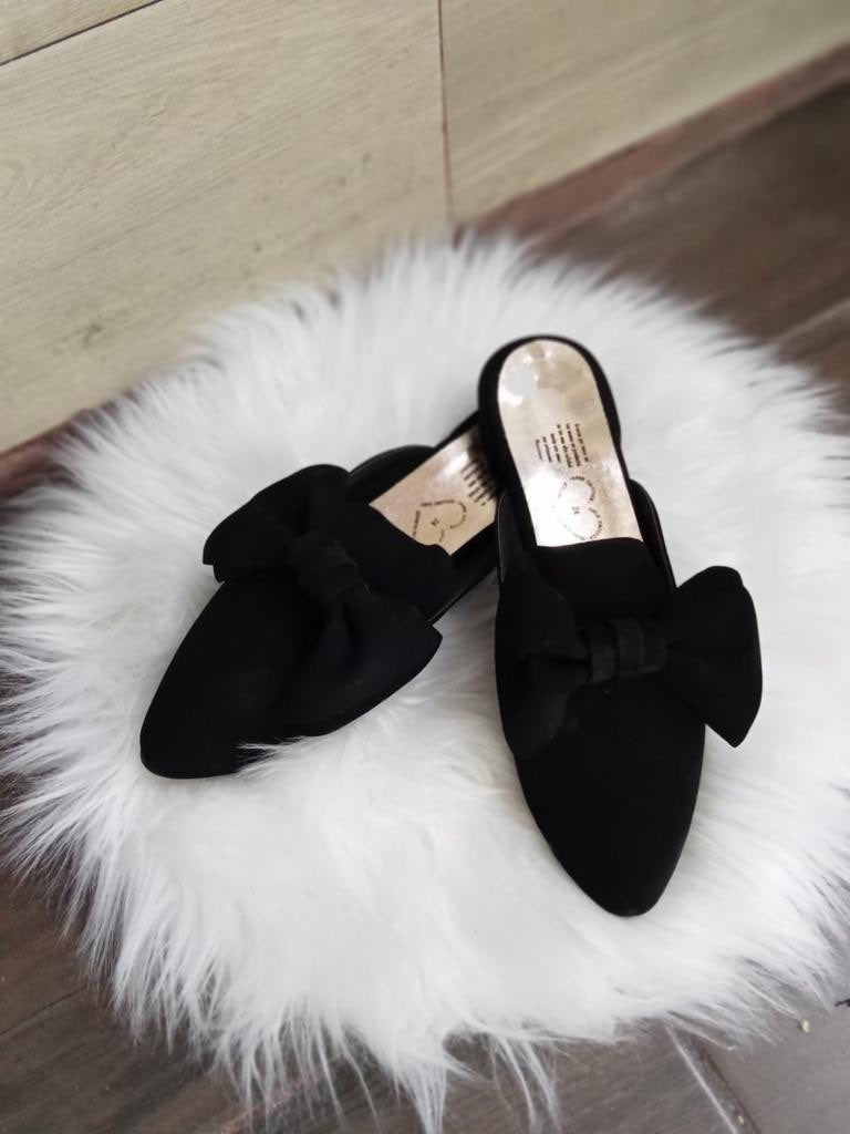 BLACK BOW MULES 🎀🖤
