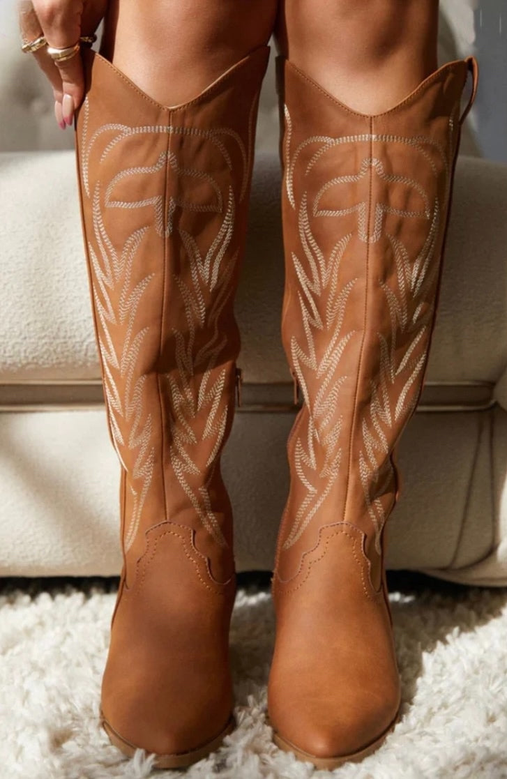 Long hot sale cowgirl boots