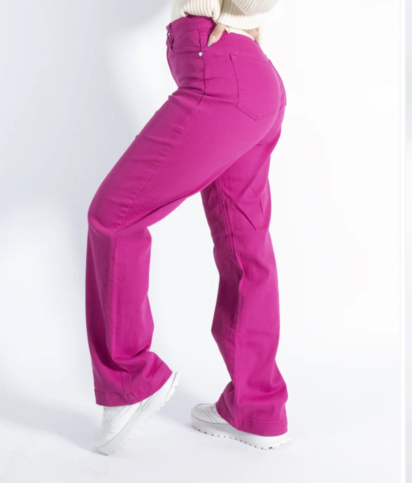 WIDE LEG MAGENTA JEANS