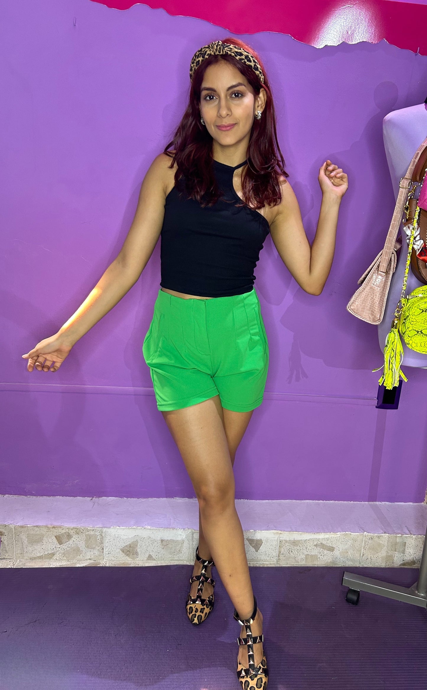 GREEN SHORT