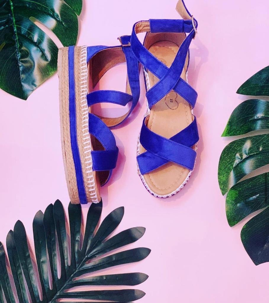 VACATION SANDALS