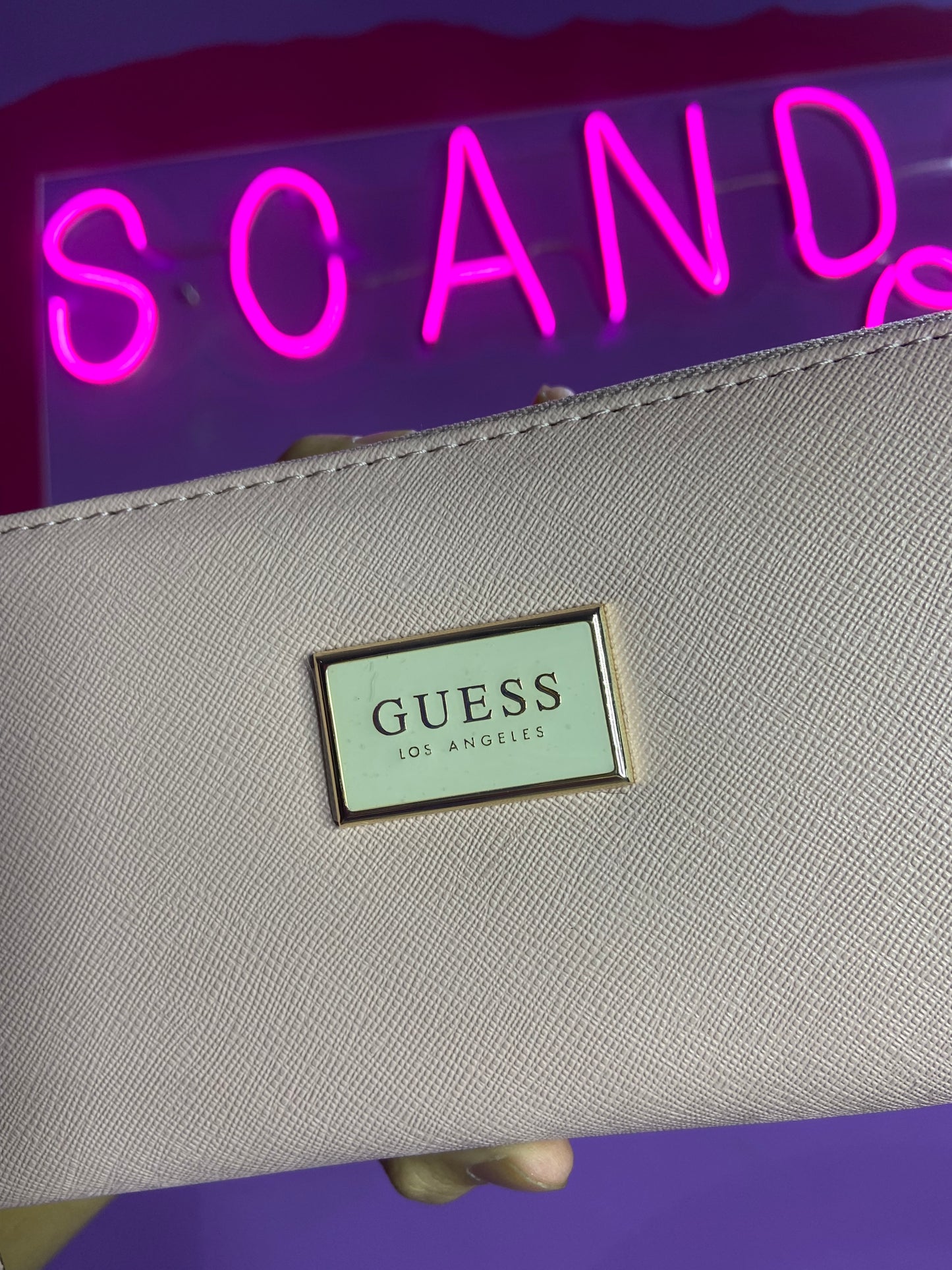 CARTERA GUESS PINK