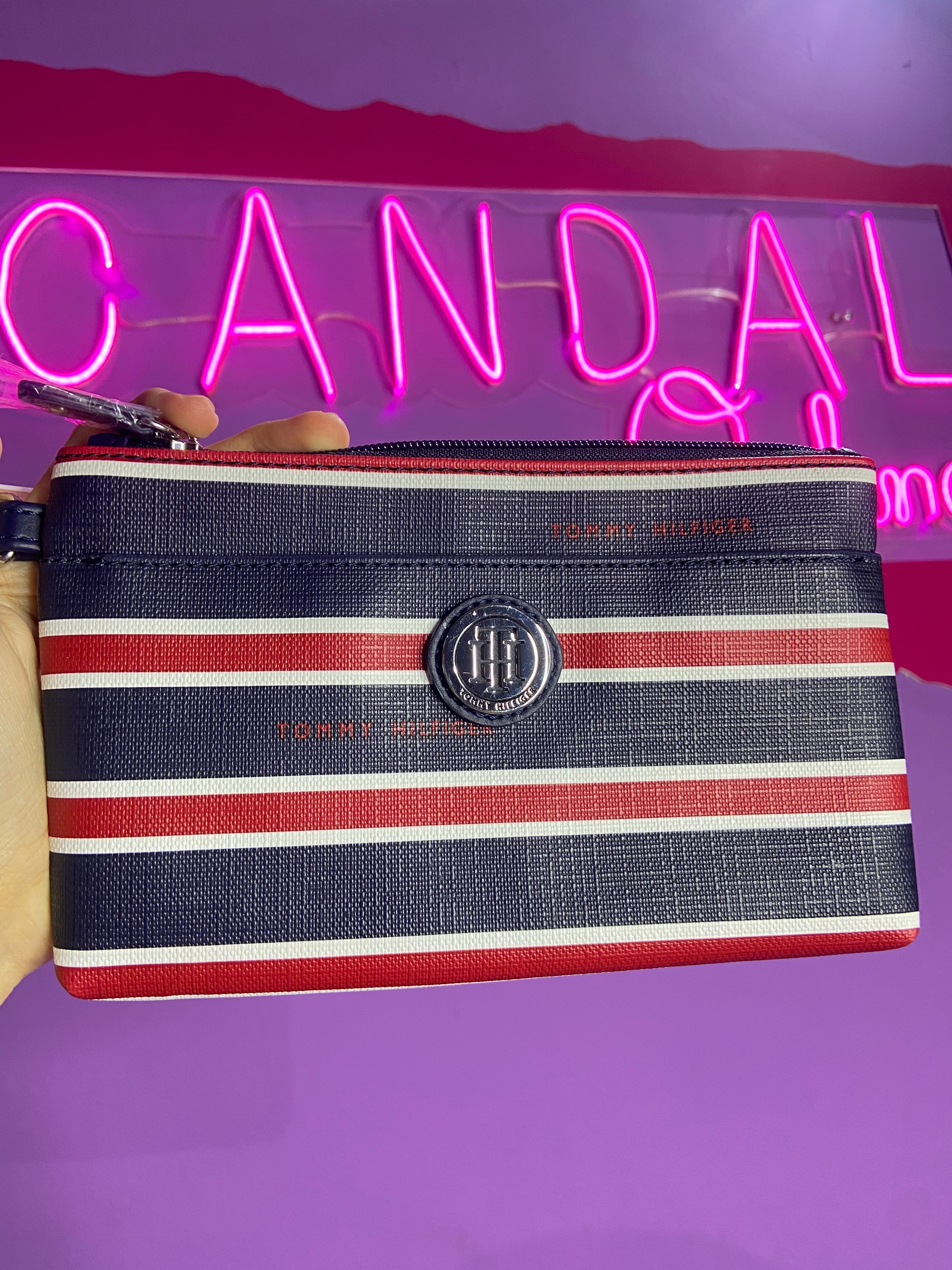 Muñequera cartera 2025 tommy hilfiger