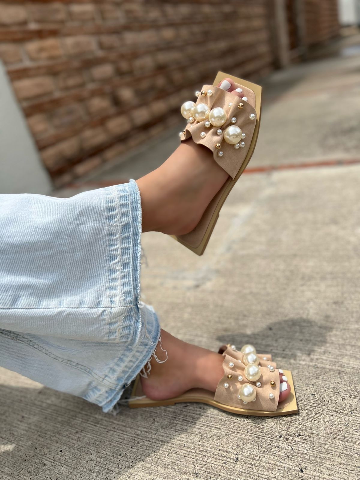 PEARLY SANDALS